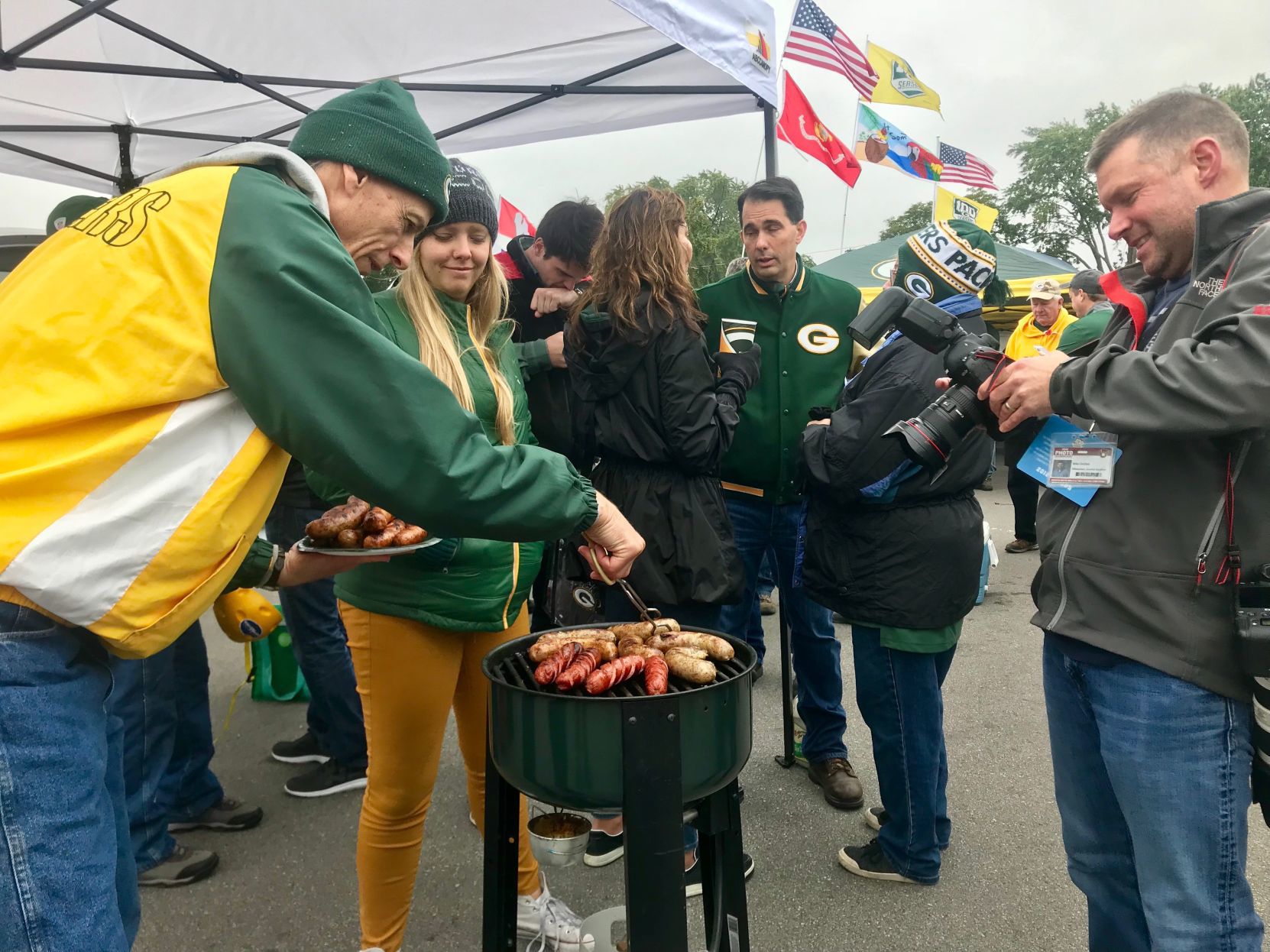 Walker Tailgate 1